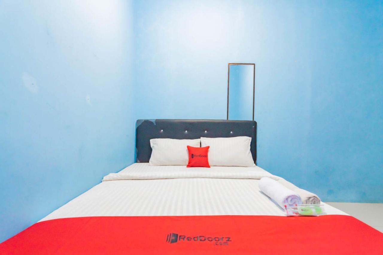 Reddoorz Syariah At Jl Pangeran Hidayatullah Cianjur Hotell Eksteriør bilde