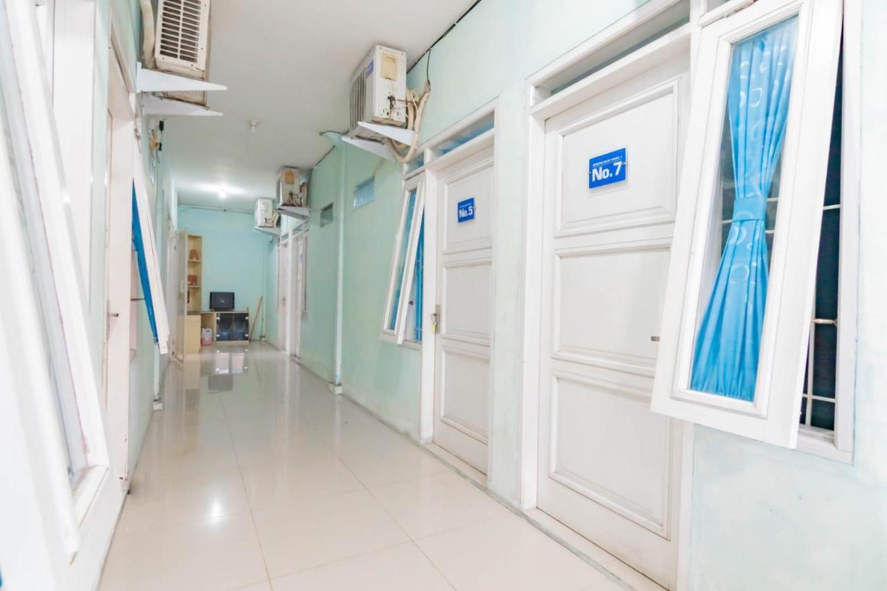 Reddoorz Syariah At Jl Pangeran Hidayatullah Cianjur Hotell Eksteriør bilde